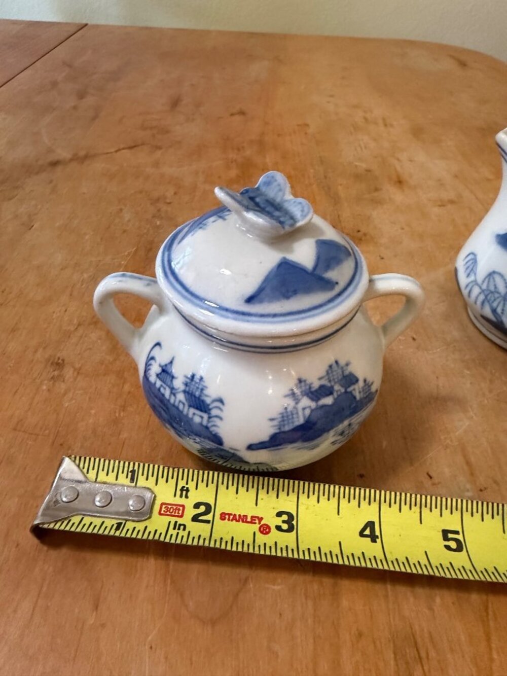 Vintage Canton Chinoiserie Cream & Sugar Set with Butterfly Lid – Blue and White - Picture 8 of 14